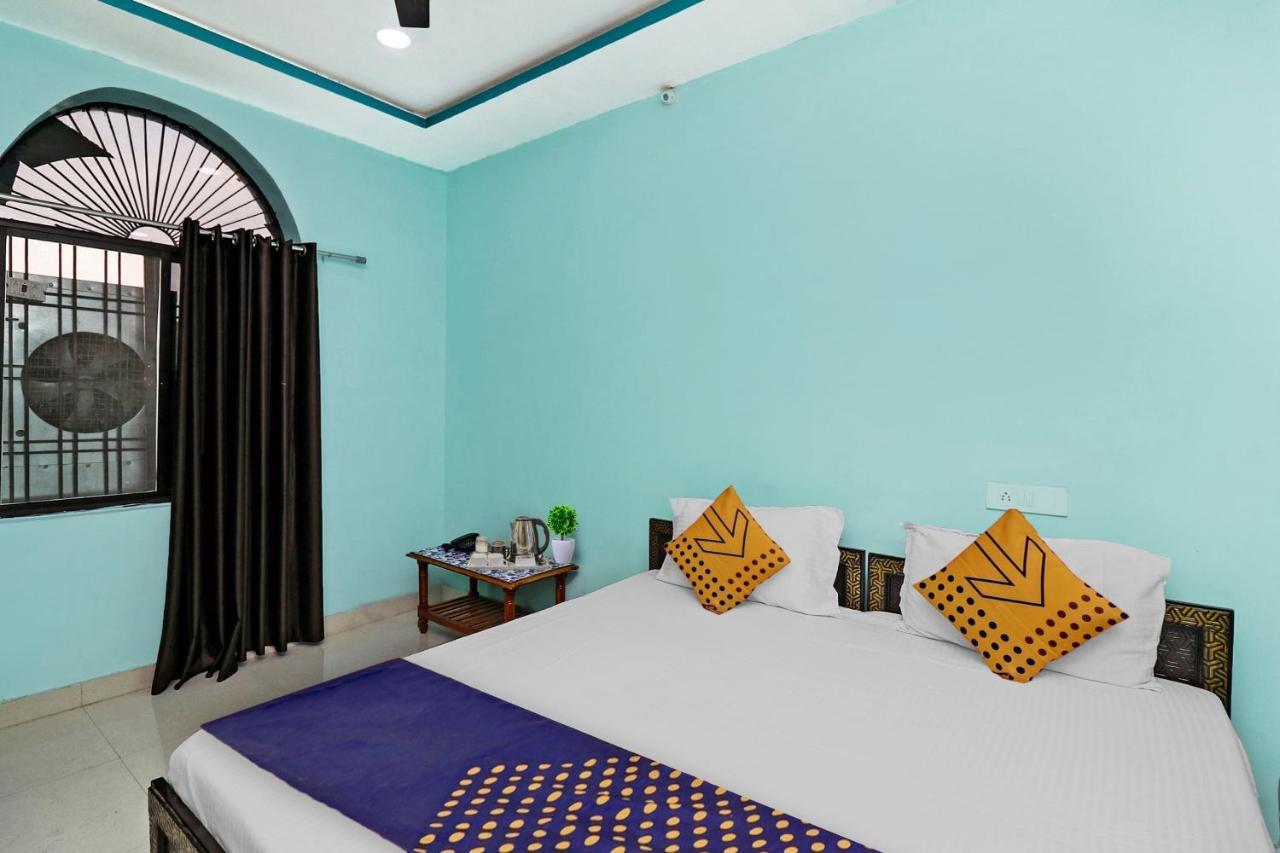 Spot On 37040 Hotel Ayushman Palace Bilāspur Zewnętrze zdjęcie